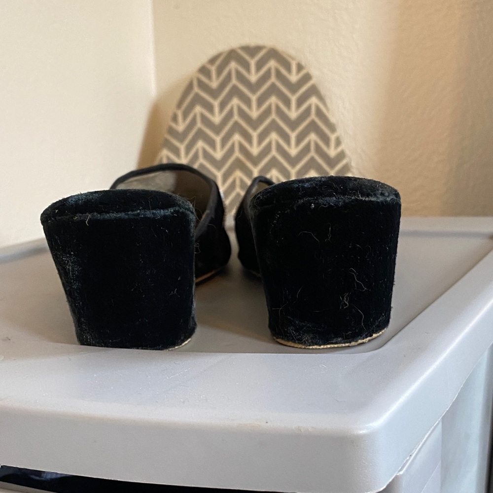 Black Velvet Mules with Dragon Embroidery vintage worn once - Picture 9 of 12